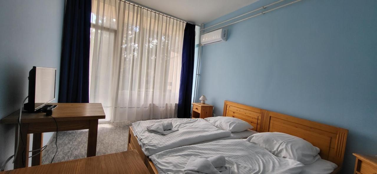 Hotel Korona Siófok Buitenkant foto