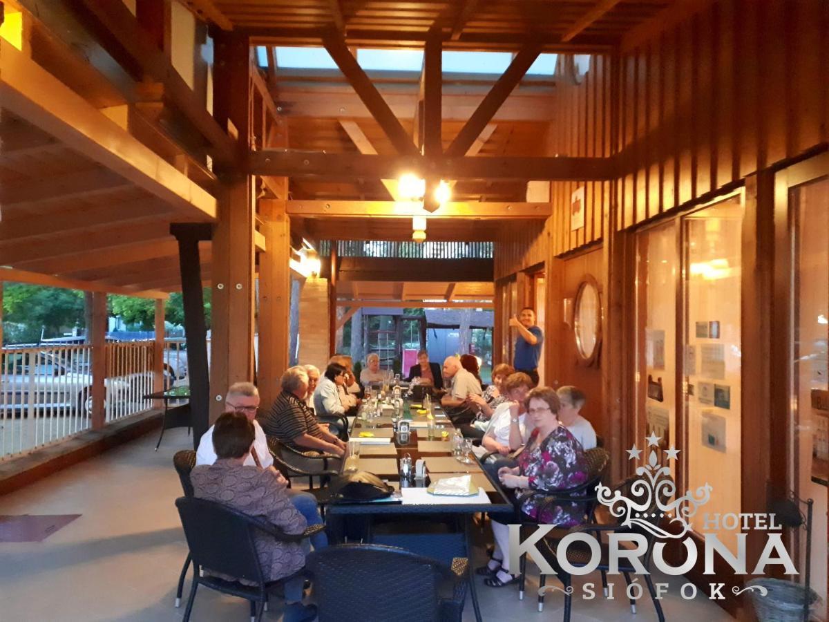 Hotel Korona Siófok Buitenkant foto