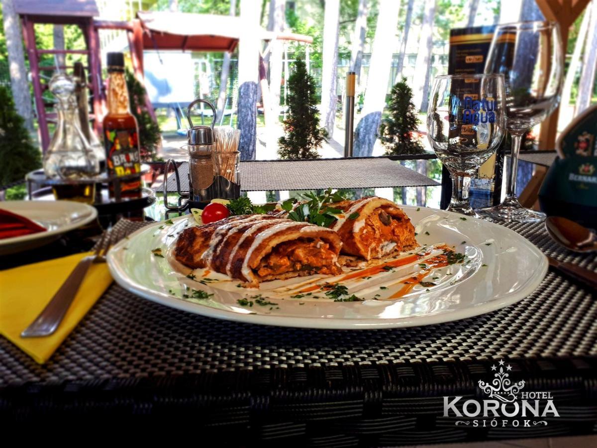 Hotel Korona Siófok Buitenkant foto
